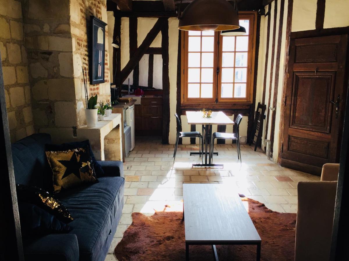Appartement Dans Immeuble 15 Eme Siecles Vieux Tours Exterior photo